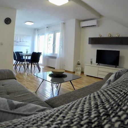 Holiday Apartment Lavanda Sumpetar Jesenice  Eksteriør billede