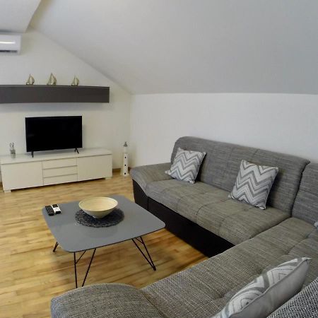 Holiday Apartment Lavanda Sumpetar Jesenice  Eksteriør billede