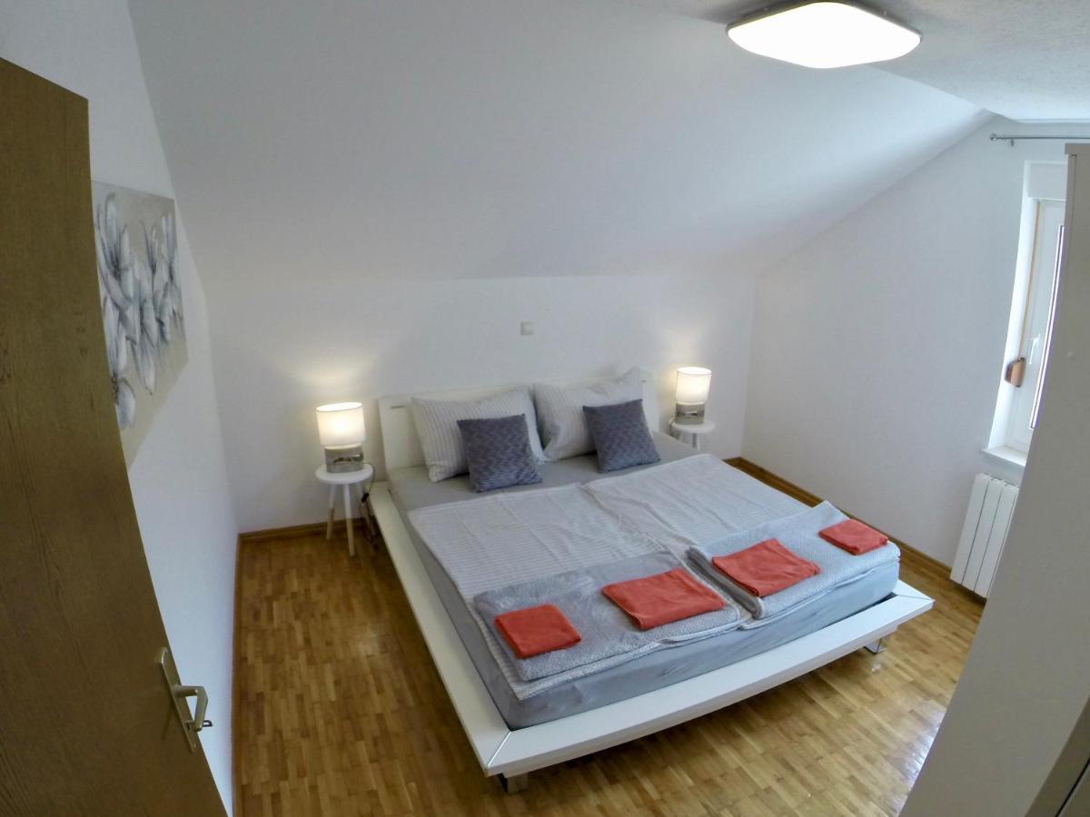 Holiday Apartment Lavanda Sumpetar Jesenice  Eksteriør billede