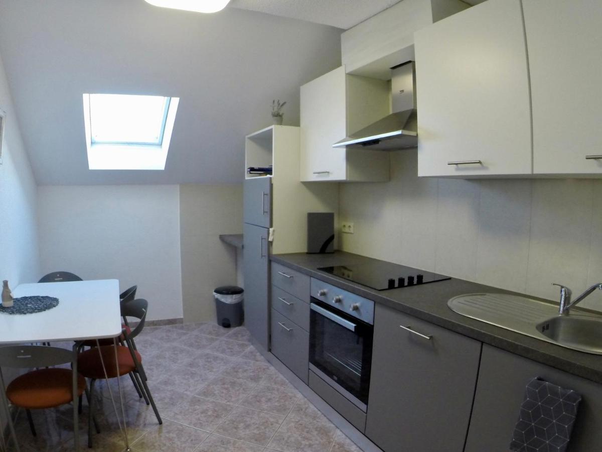 Holiday Apartment Lavanda Sumpetar Jesenice  Eksteriør billede