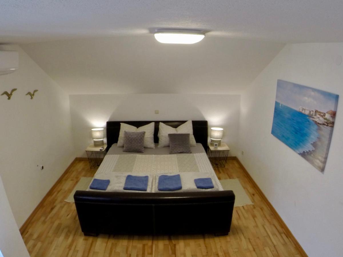 Holiday Apartment Lavanda Sumpetar Jesenice  Eksteriør billede